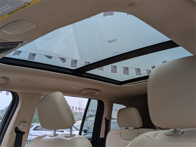 2022 Jeep Grand Cherokee Limited photo 19