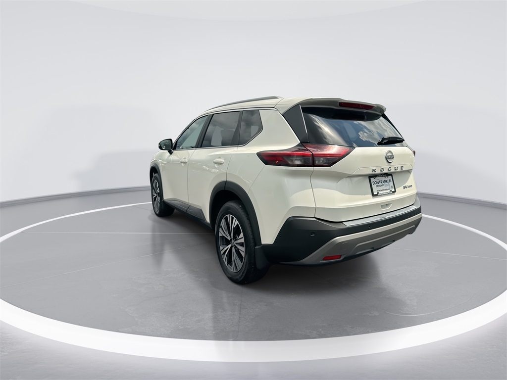 2023 Nissan Rogue SV photo 5