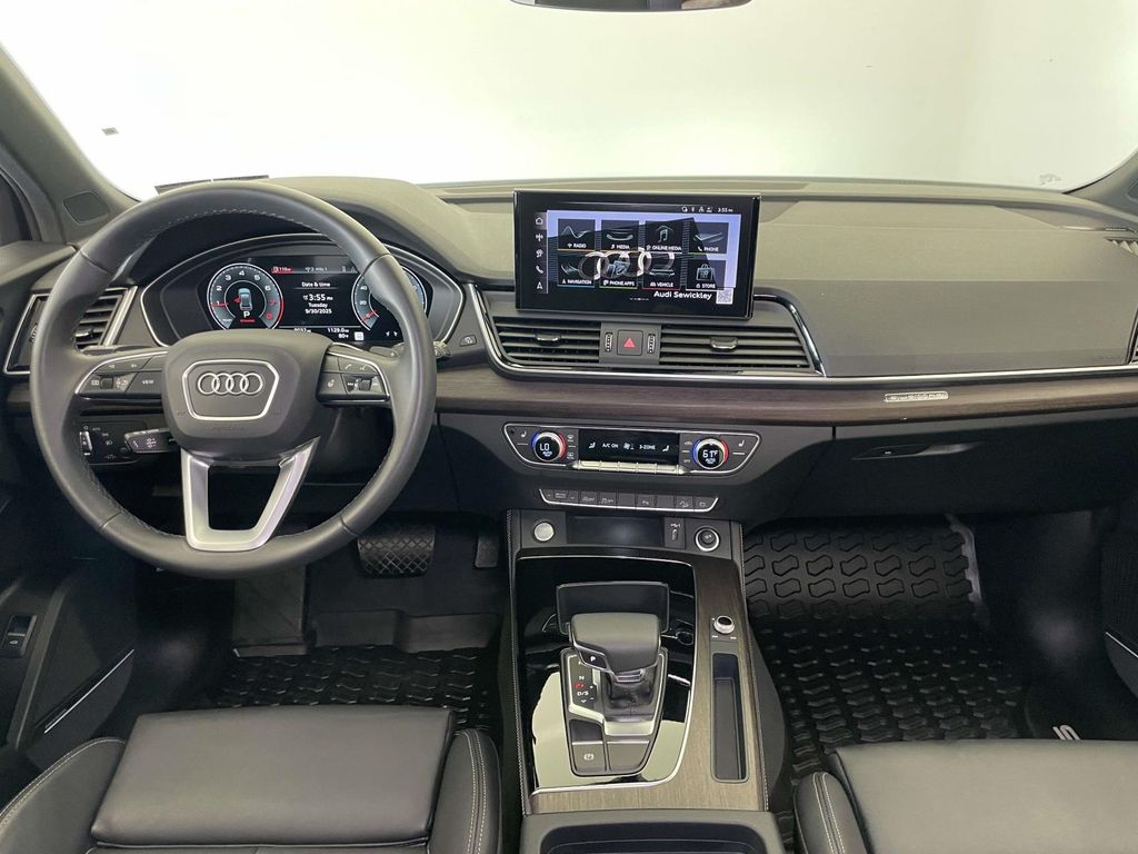 2025 Audi Q5 45 S line Premium Plus photo 24