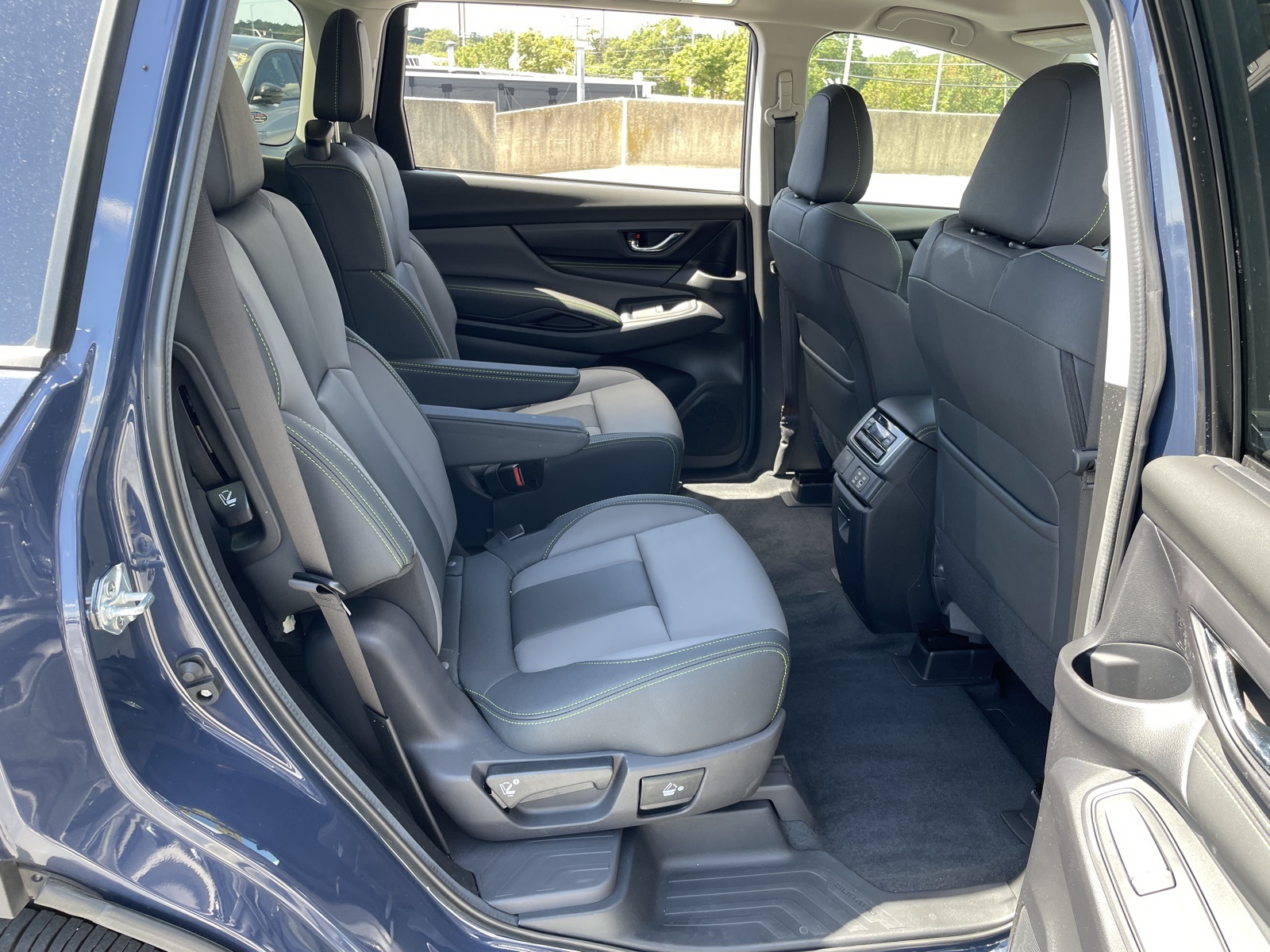 2024 Subaru Ascent Onyx Edition photo 23