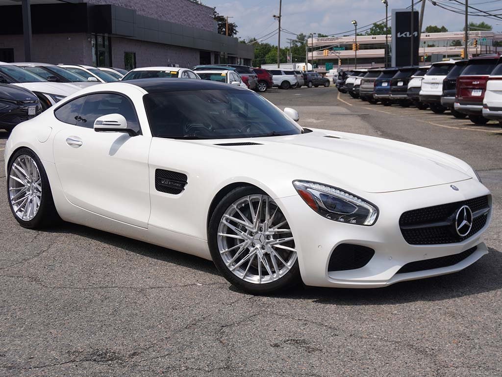 2017 Mercedes Benz AMG GT GT photo 2