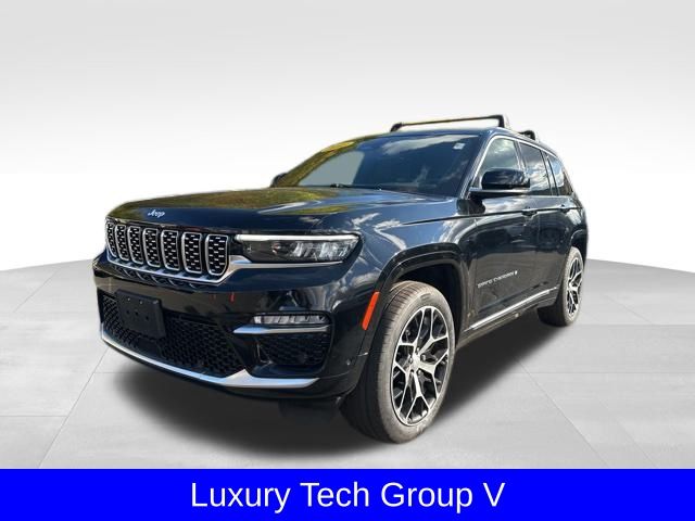 2023 Jeep Grand Cherokee Summit photo 4