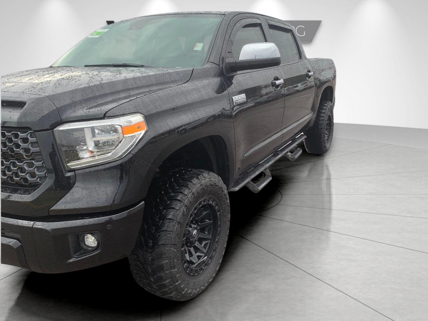 2020 Toyota Tundra Platinum Grade photo 2