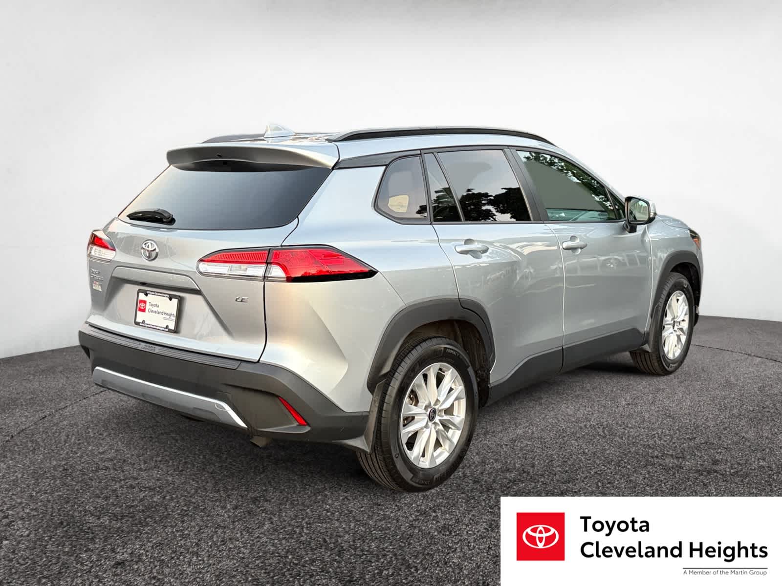 2022 Toyota Corolla Cross LE photo 4