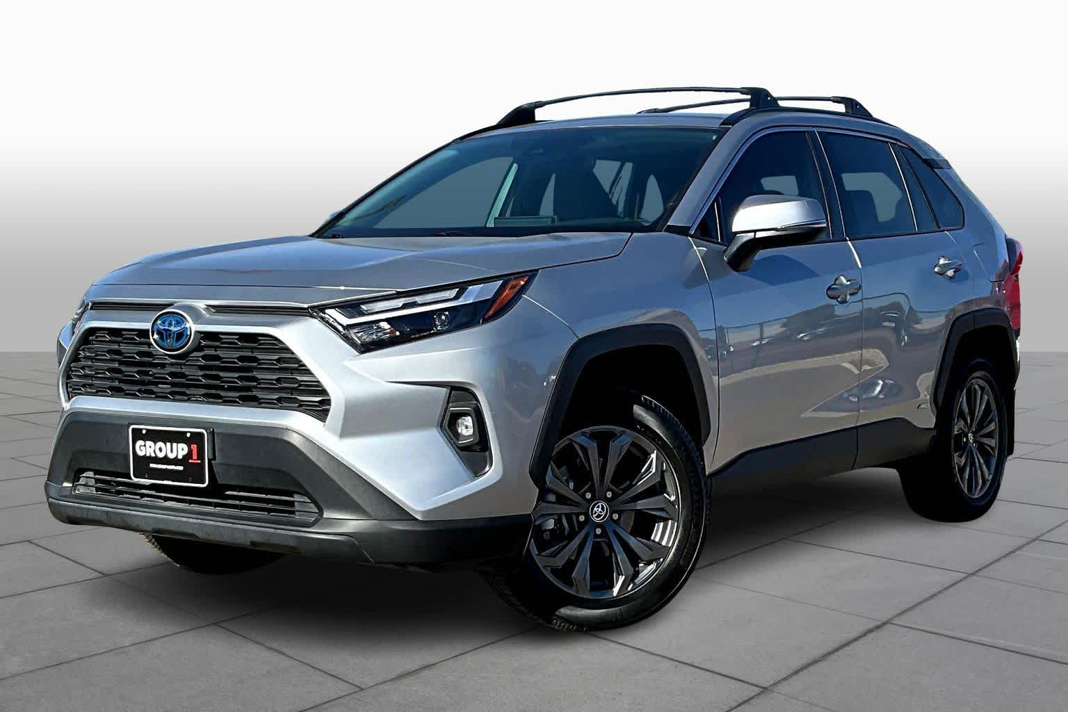 2024 Toyota RAV4 XLE Premium's photo
