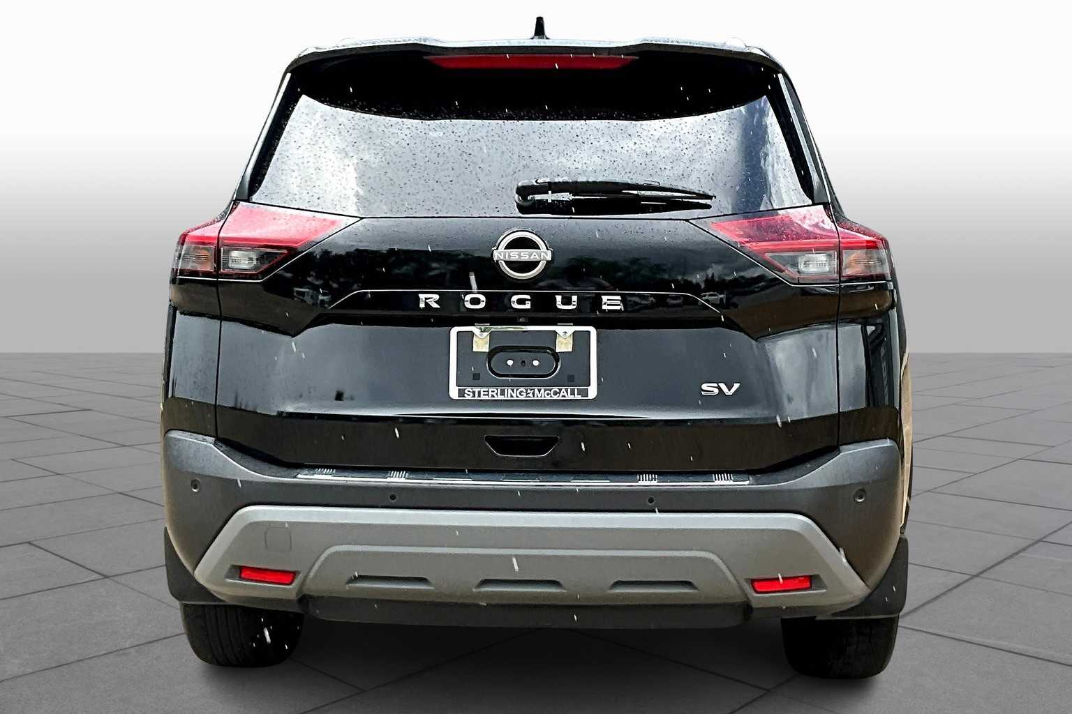 2022 Nissan Rogue SV photo 4