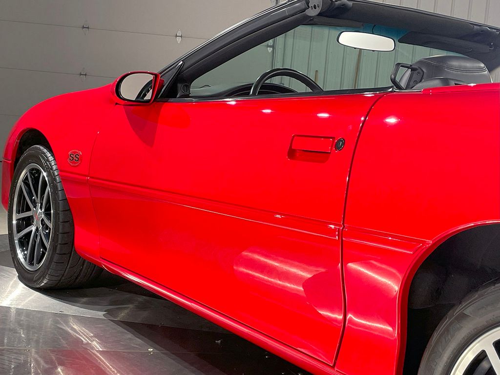 2002 Chevrolet Camaro Sport Coupe photo 29