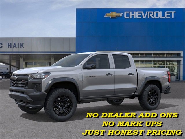 2026 Chevrolet Colorado Trail Boss photo 2