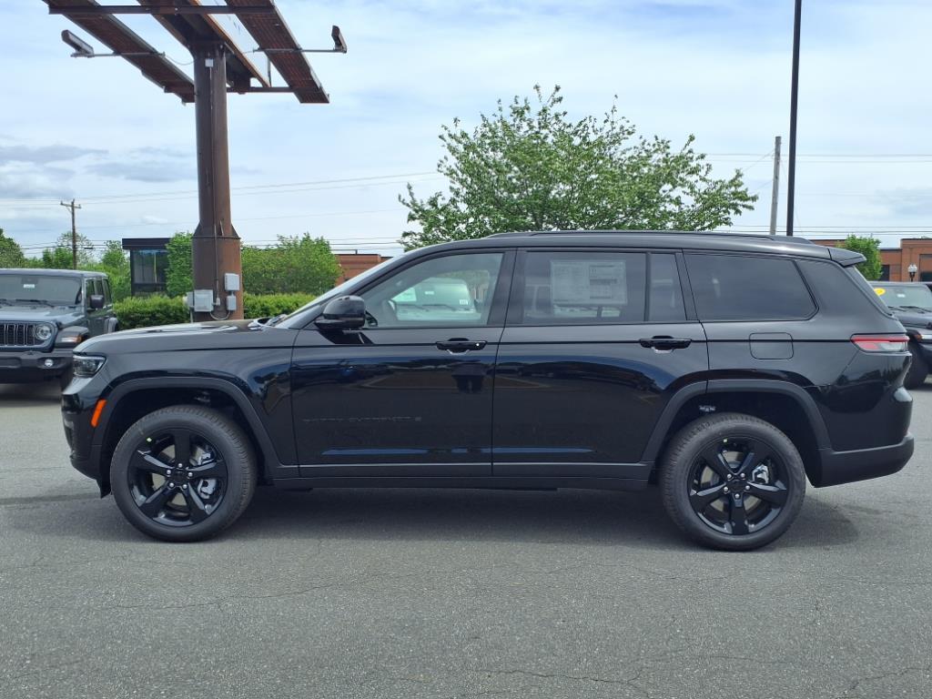 2025 Jeep Grand Cherokee Limited photo 9