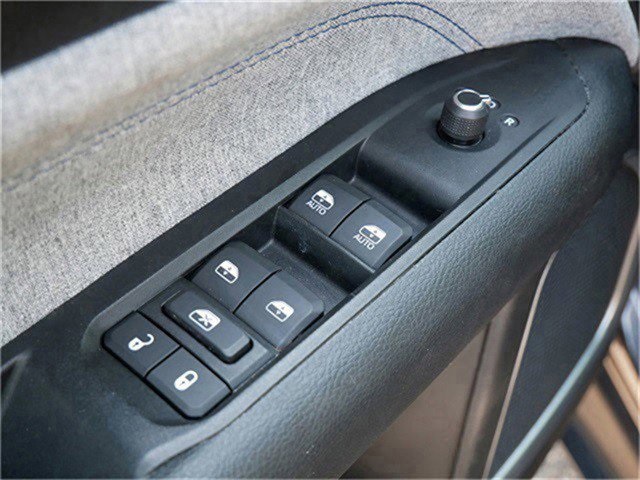 2022 Jeep Compass Latitude photo 14