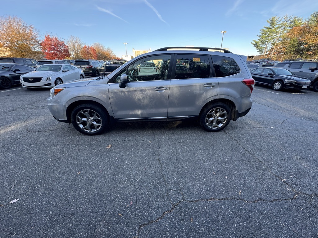 2016 Subaru Forester 2.5i Touring photo 3