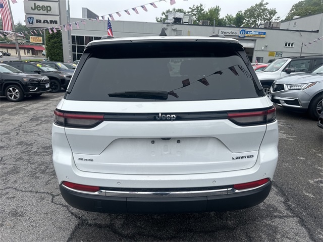 2024 Jeep Grand Cherokee Limited photo 4