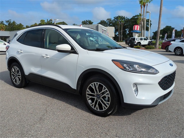 2020 Ford Escape SEL photo 2