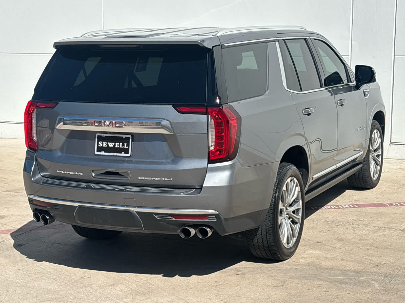 2021 Gmc Yukon Denali photo 4