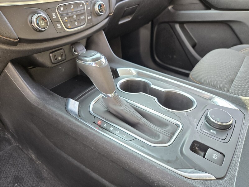2020 Chevrolet Traverse 1LS photo 17