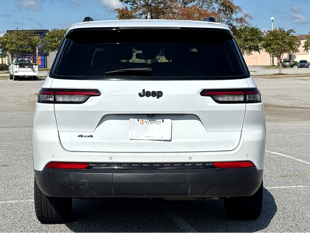 2023 Jeep Grand Cherokee Altitude photo 18