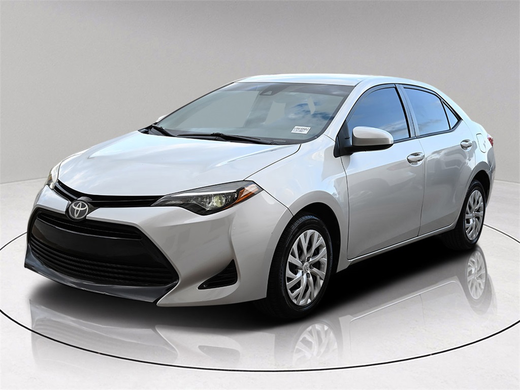 2019 Toyota Corolla L photo 3