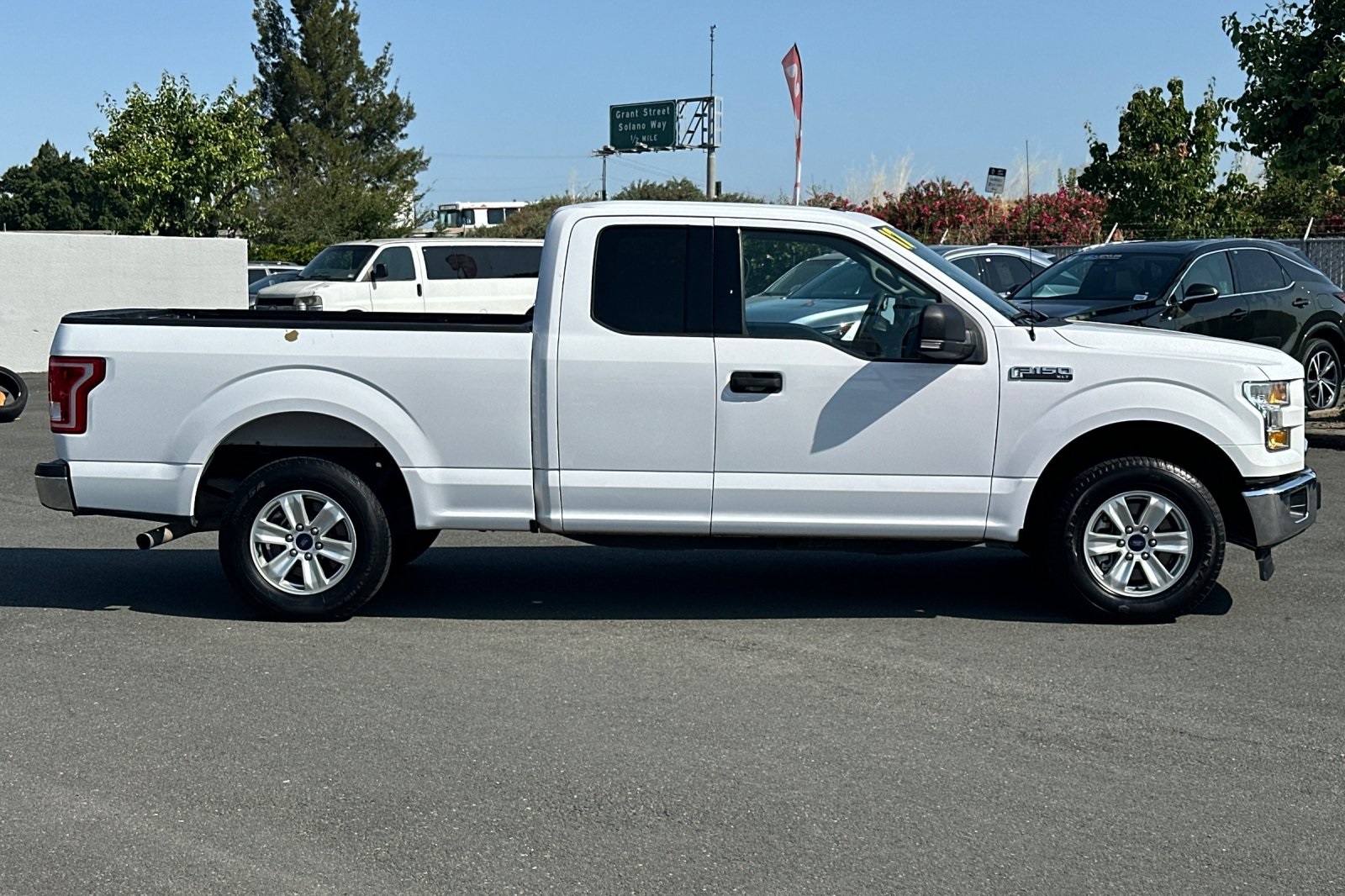 2017 Ford F-150 XLT photo 3