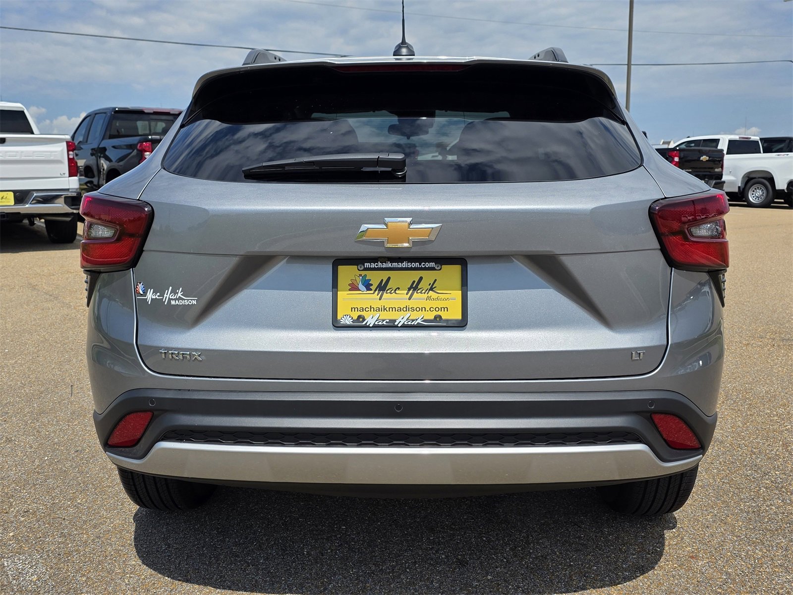 2025 Chevrolet Trax LT photo 5