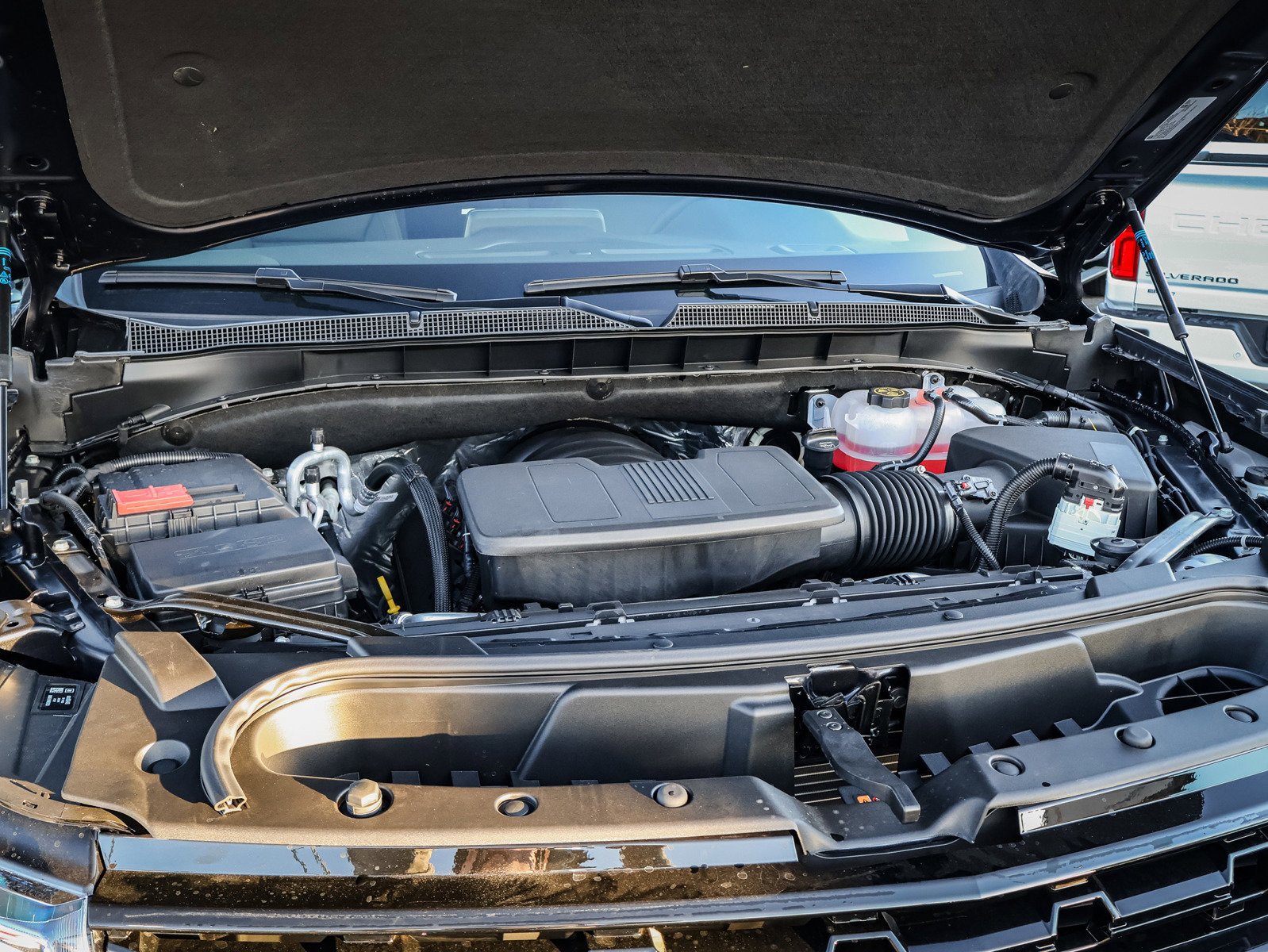 New 2024 Chevrolet Tahoe Z71 3in SST Ready Lift 20in Fuel