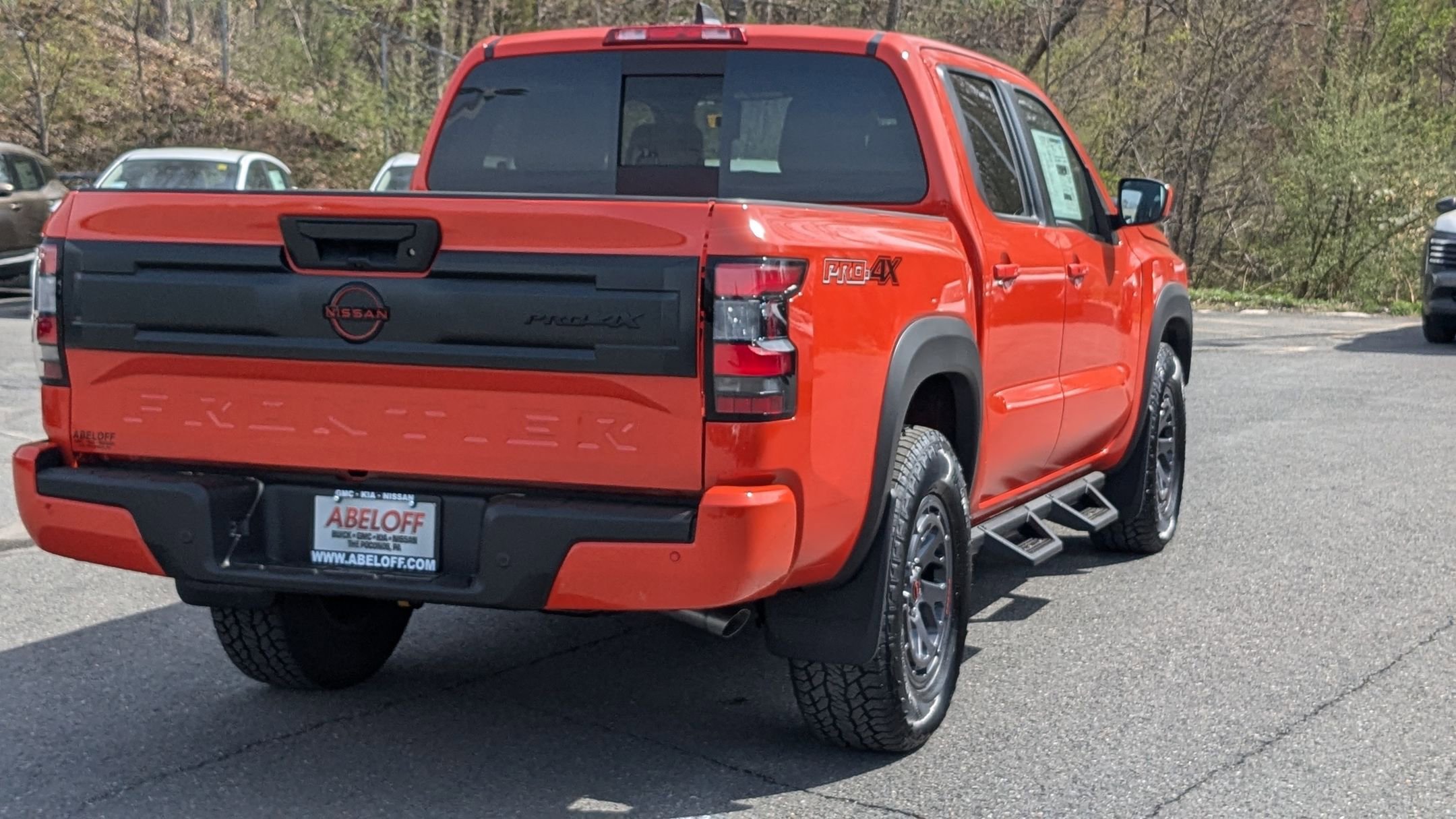 2025 Nissan Frontier PRO-4X photo 4