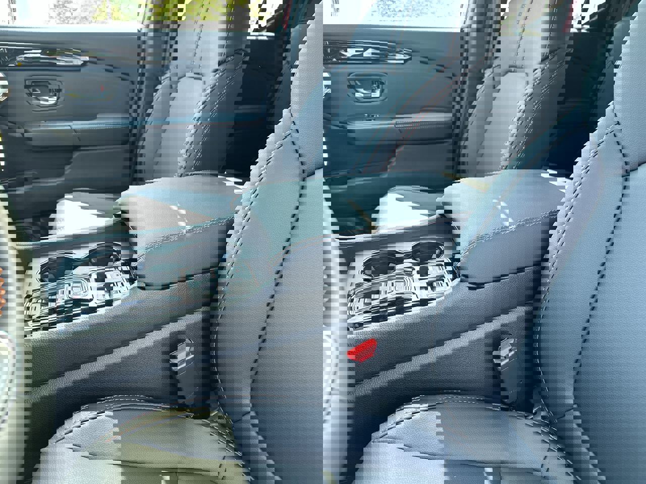 2025 Honda Pilot TrailSport photo 14