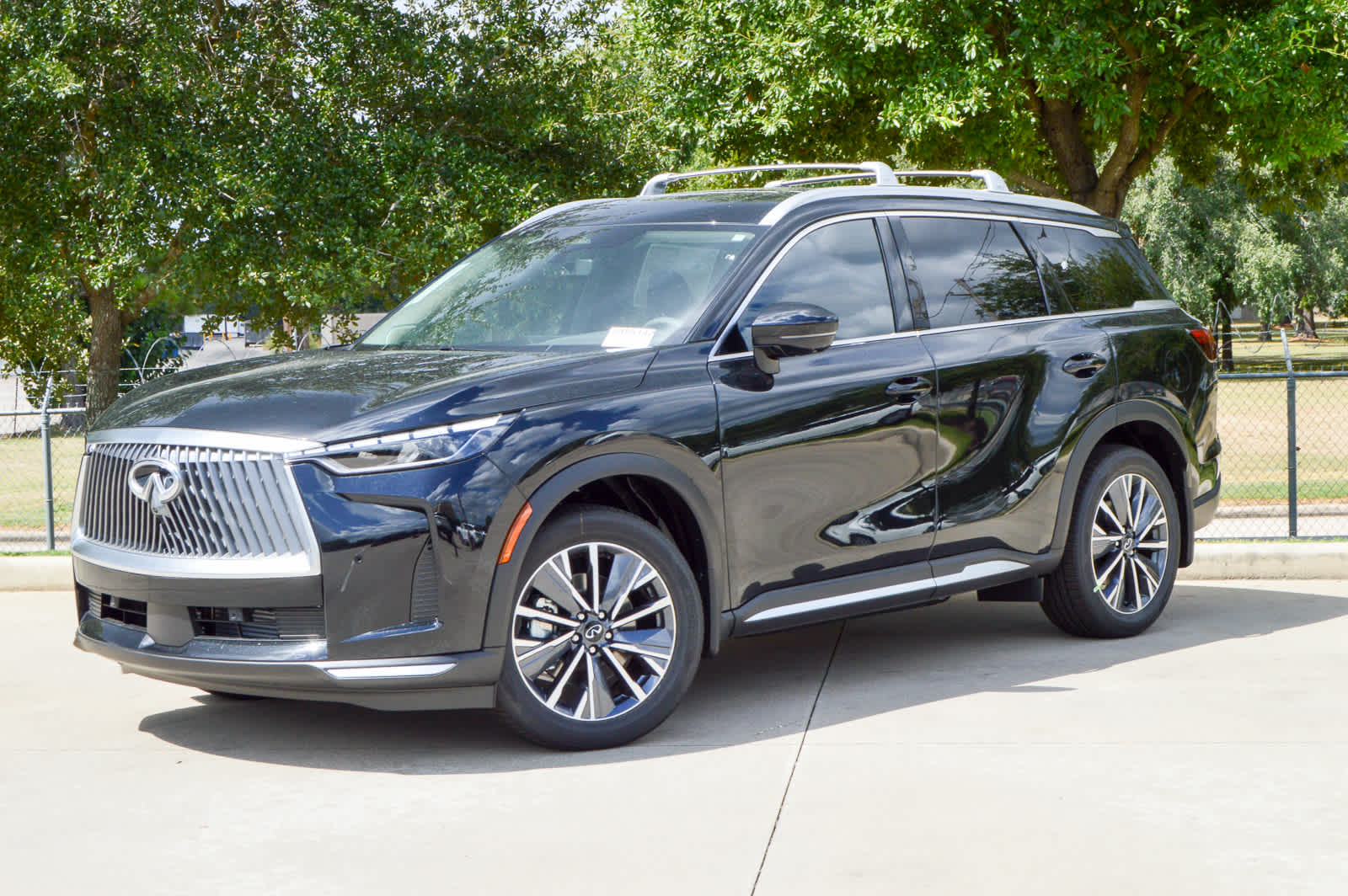 2026 INFINITI QX60 LUXE