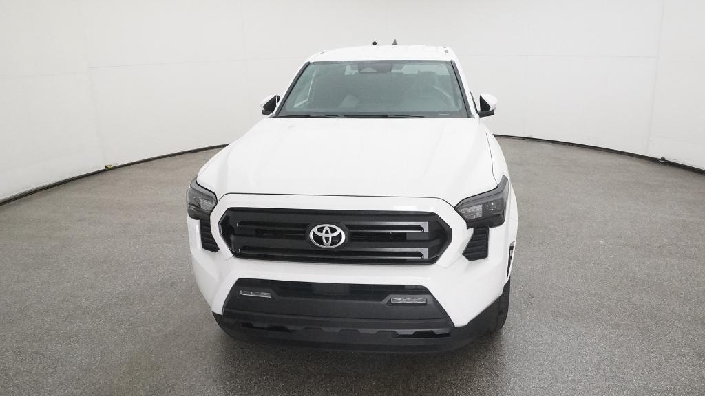 2025 Toyota Tacoma SR5 Double Cab photo 2