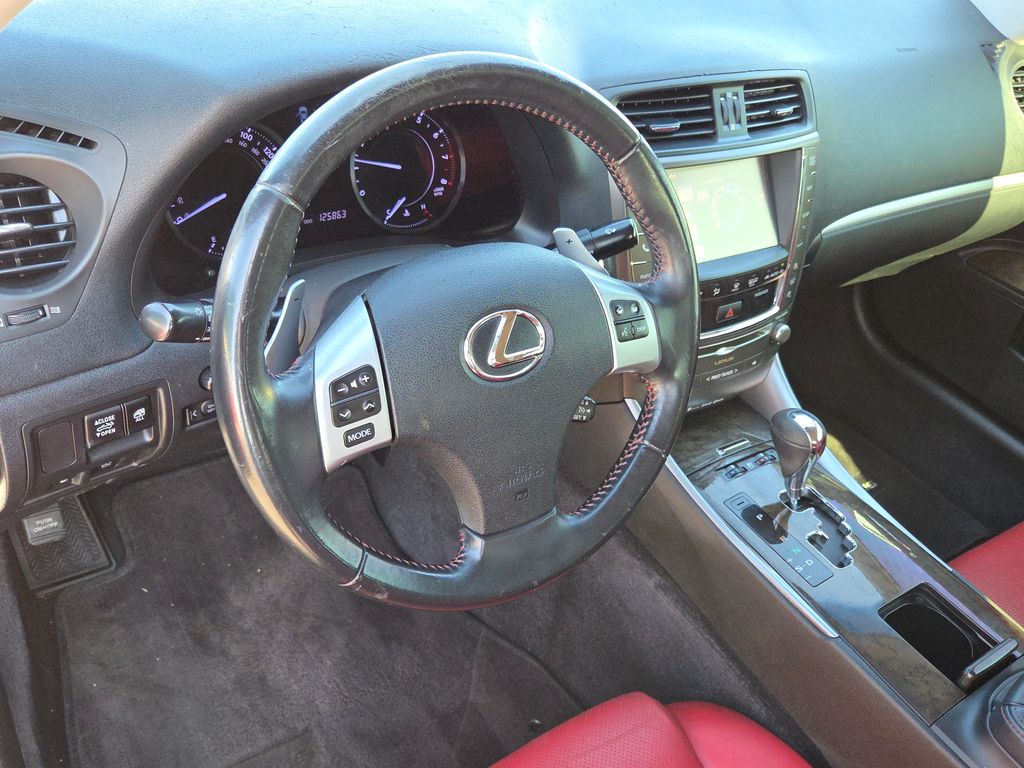 2013 Lexus IS 350 photo 14