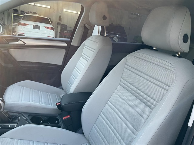 2024 Volkswagen Tiguan S photo 8