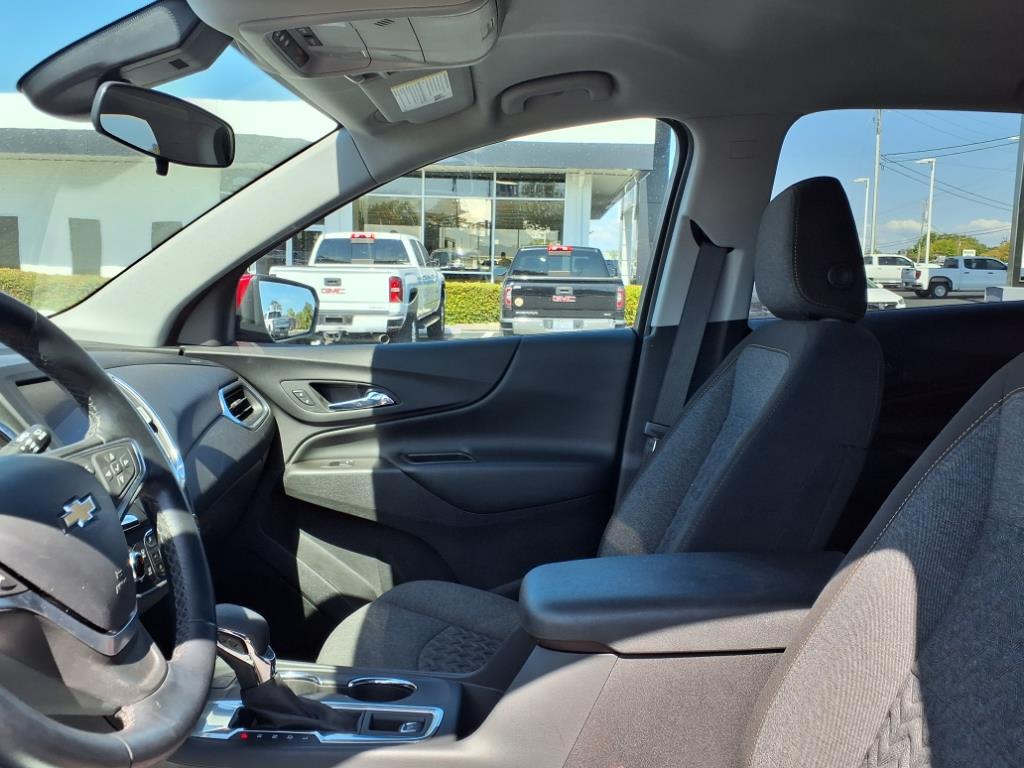 2023 Chevrolet Equinox LT photo 4
