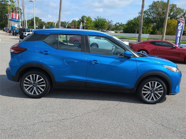2024 Nissan Kicks SV photo 2