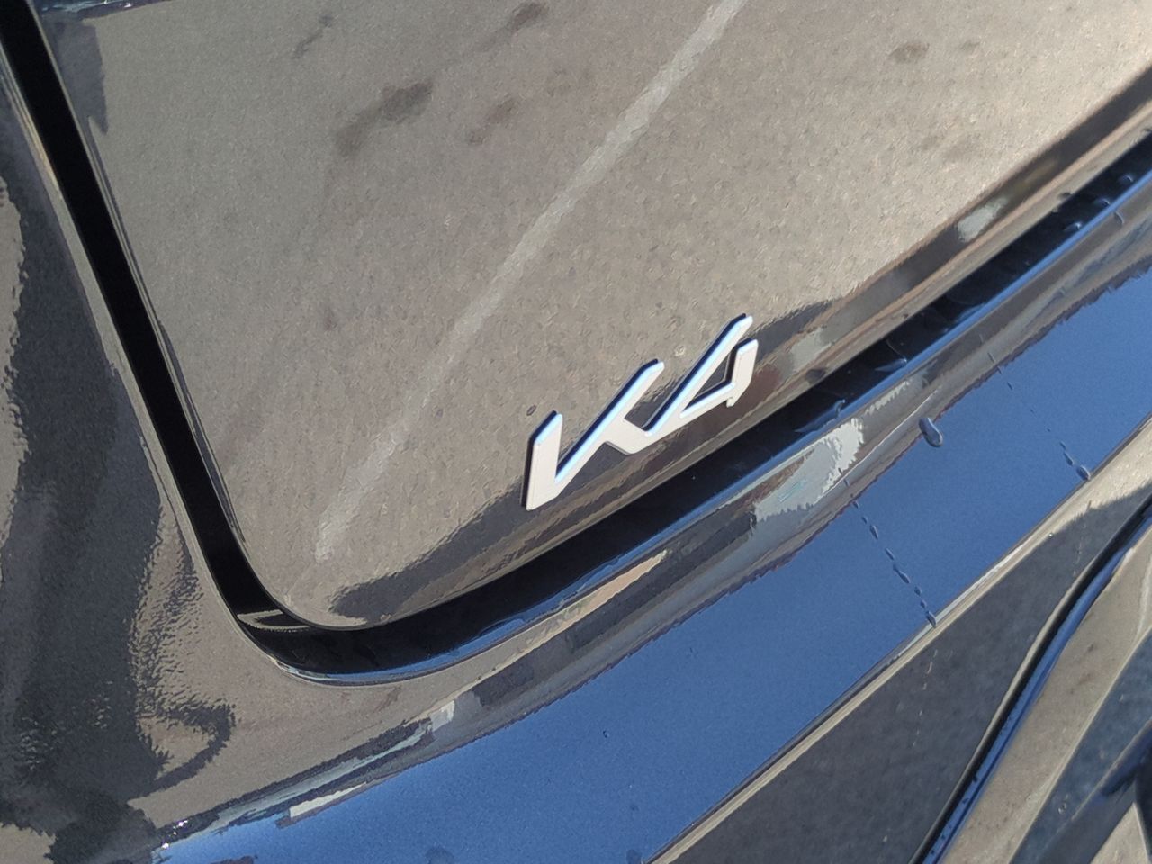 2025 Kia K4 GT-Line photo 25