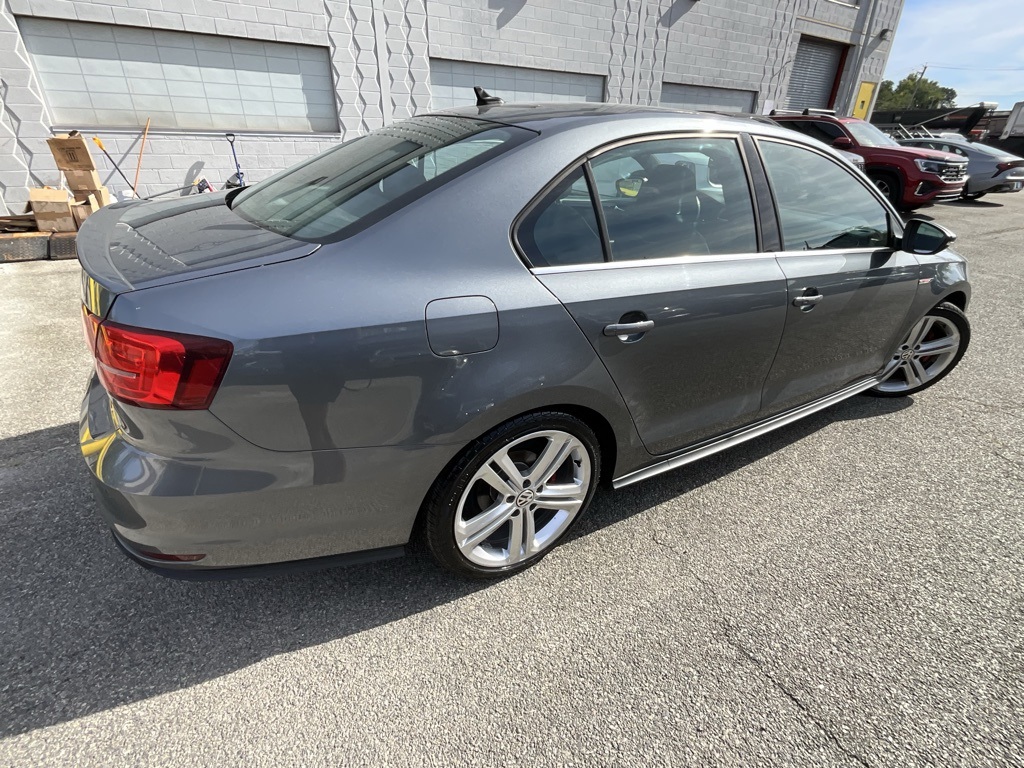 2016 Volkswagen Jetta 2.0T GLI SEL photo 4