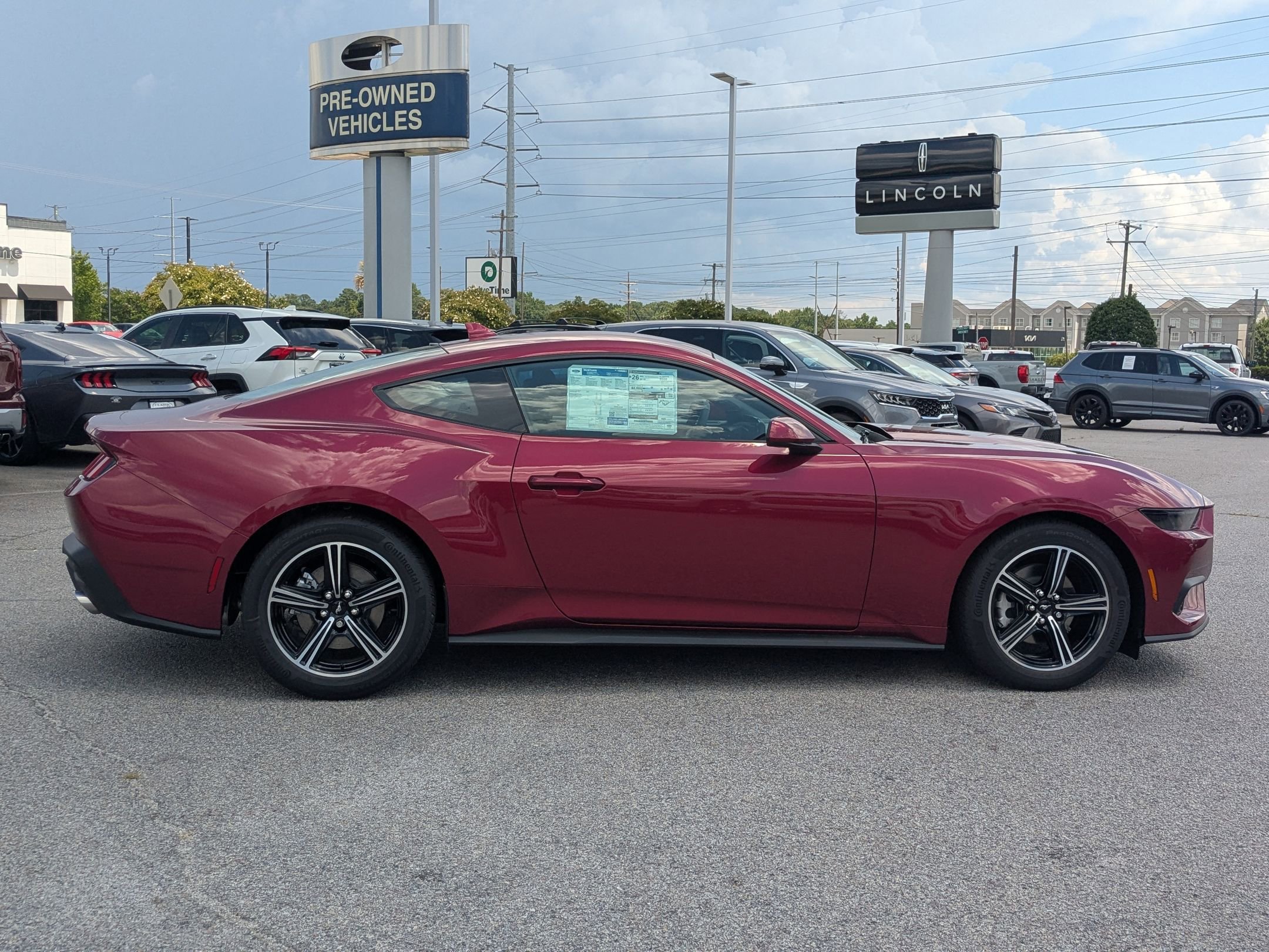 2025 Ford Mustang EcoBoost photo 4