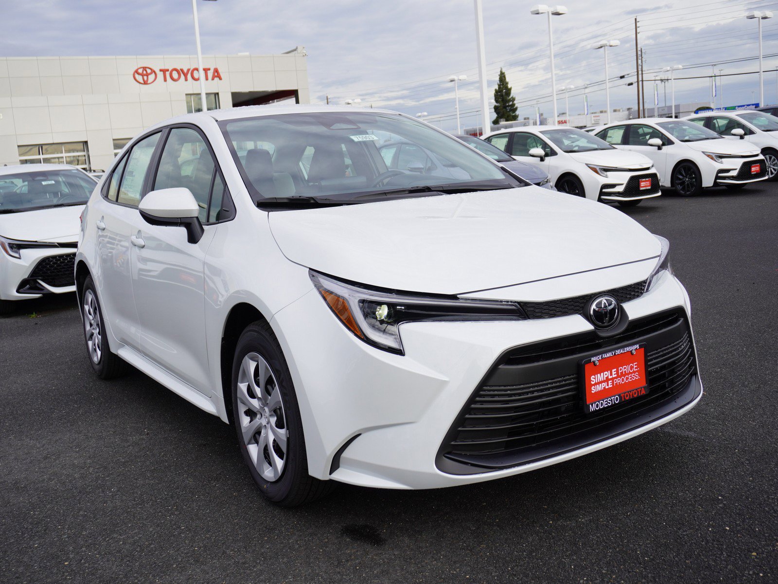 2026 Toyota Corolla LE's photo