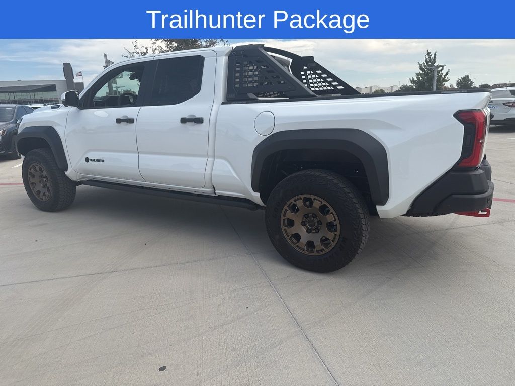2025 Toyota Tacoma Trailhunter photo 4