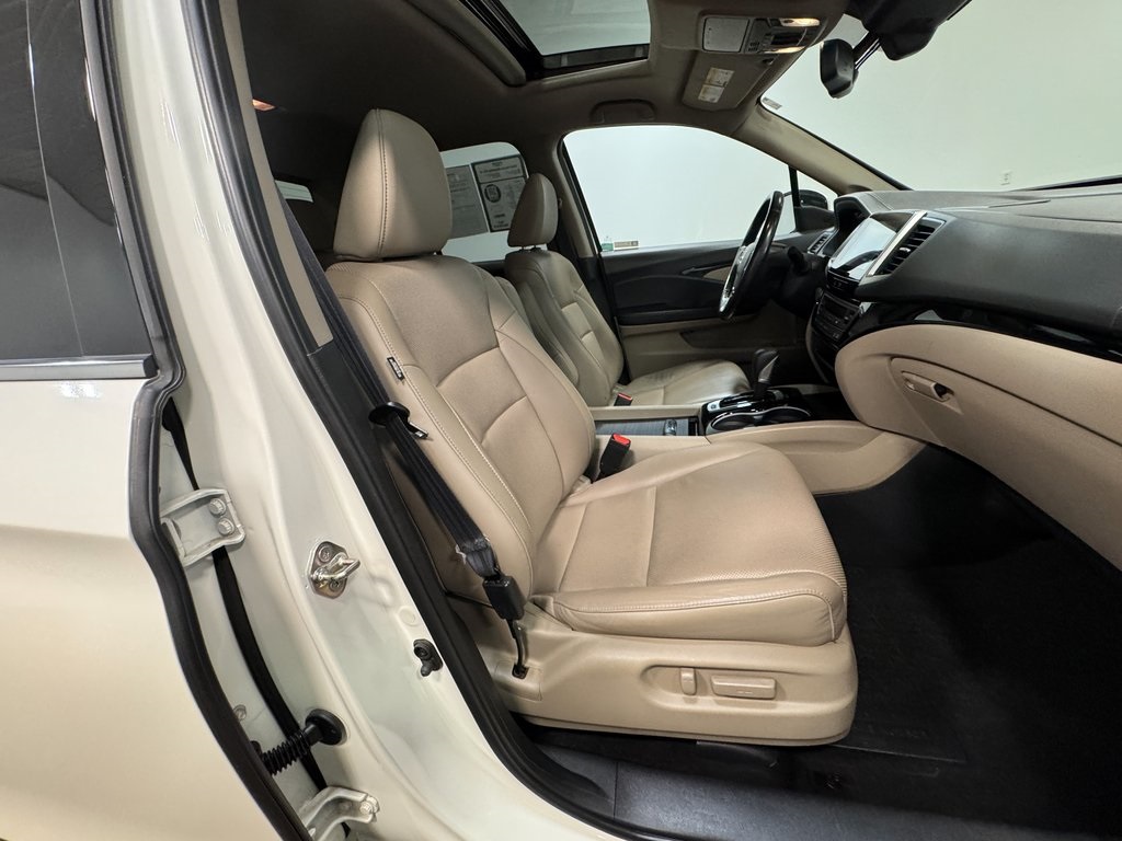 2019 Honda Ridgeline RTL-E photo 10