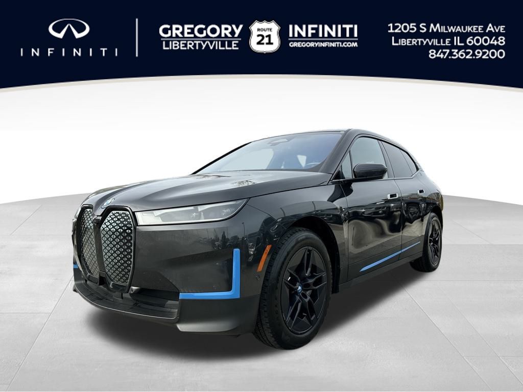 2024 BMW iX Base's photo