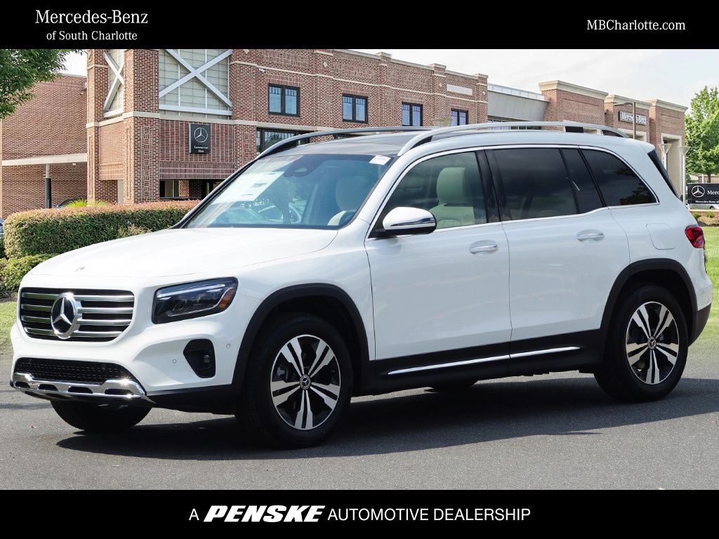 2025 Mercedes-Benz GLB Base's photo