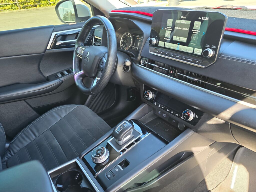 2023 Mitsubishi Outlander SE Black Edition Ralliart photo 10