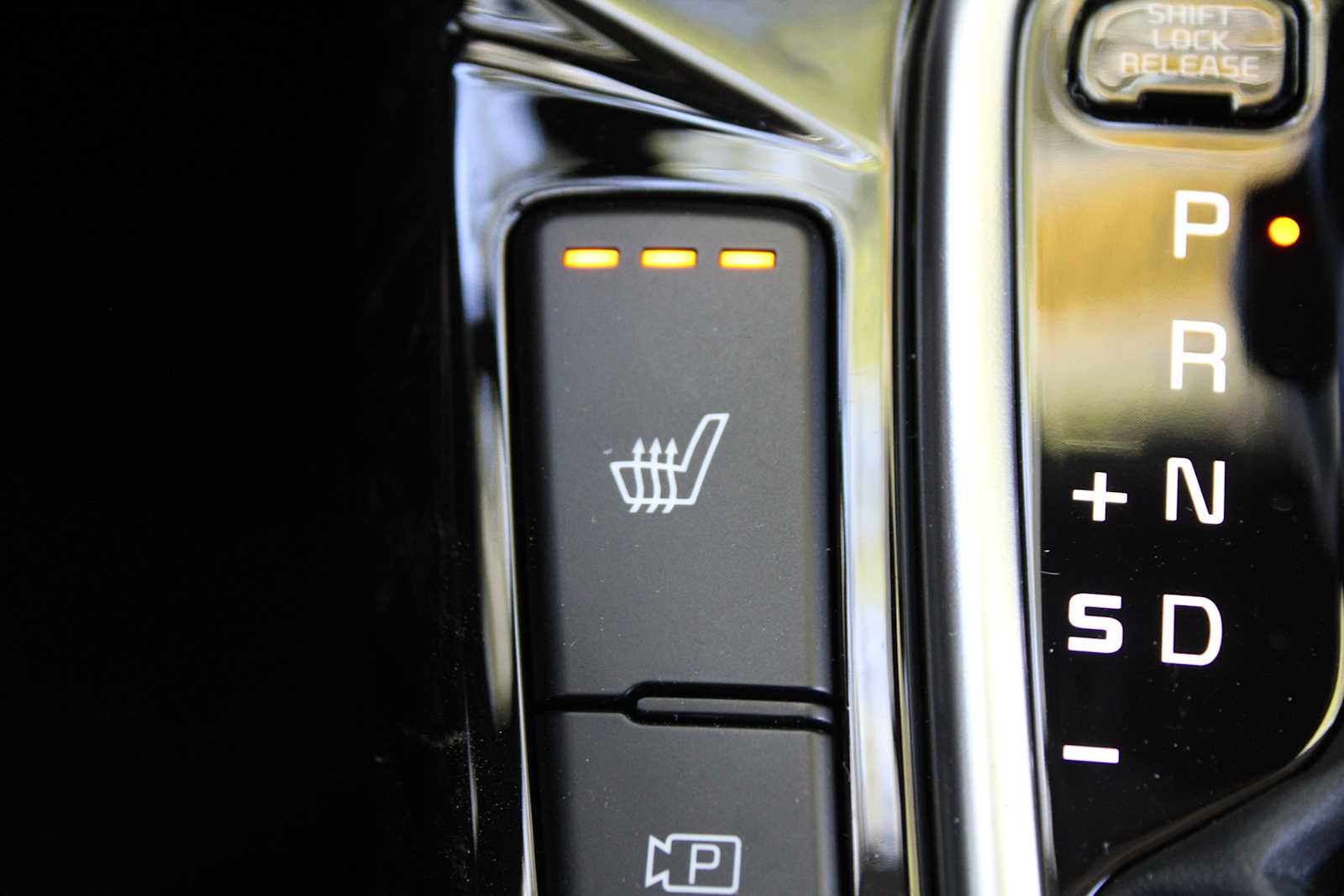 2025 Kia Seltos EX photo 30