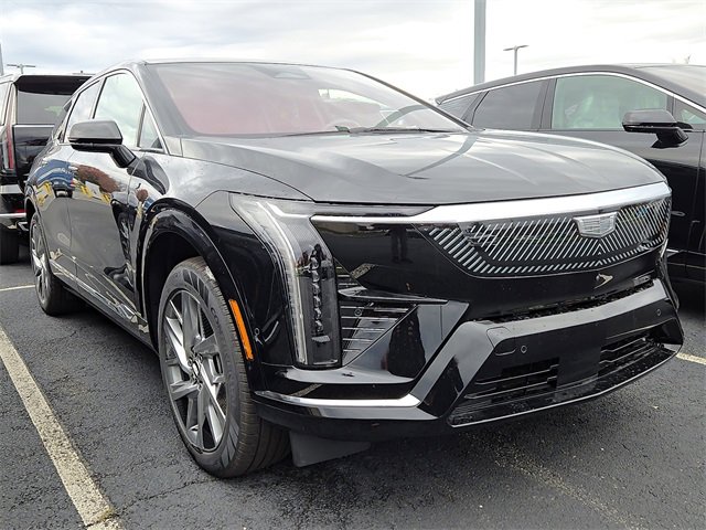 2026 Cadillac Optiq Luxury photo 3