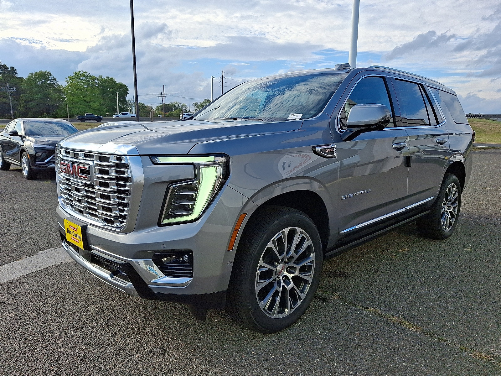 2025 Gmc Yukon Denali photo 2