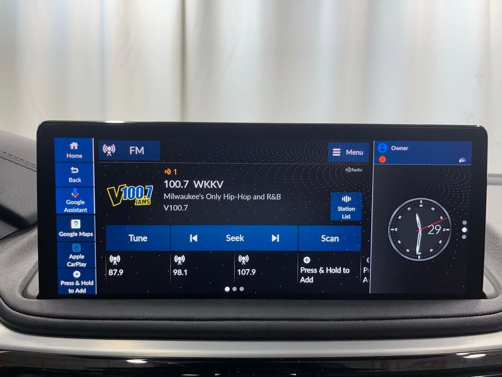 2025 Acura MDX Technology photo 19