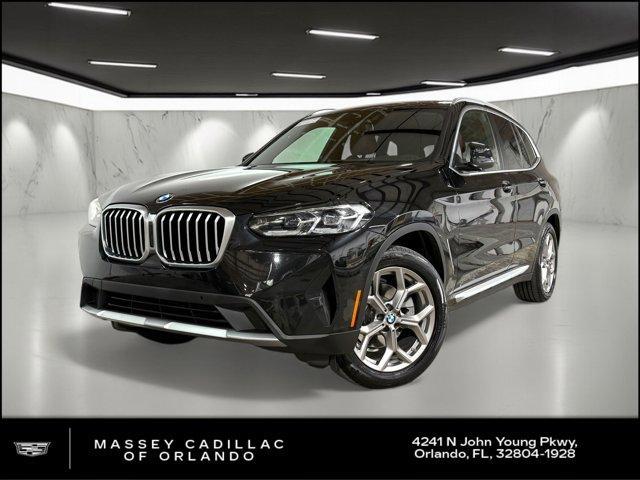 2022 BMW X3 30i's photo