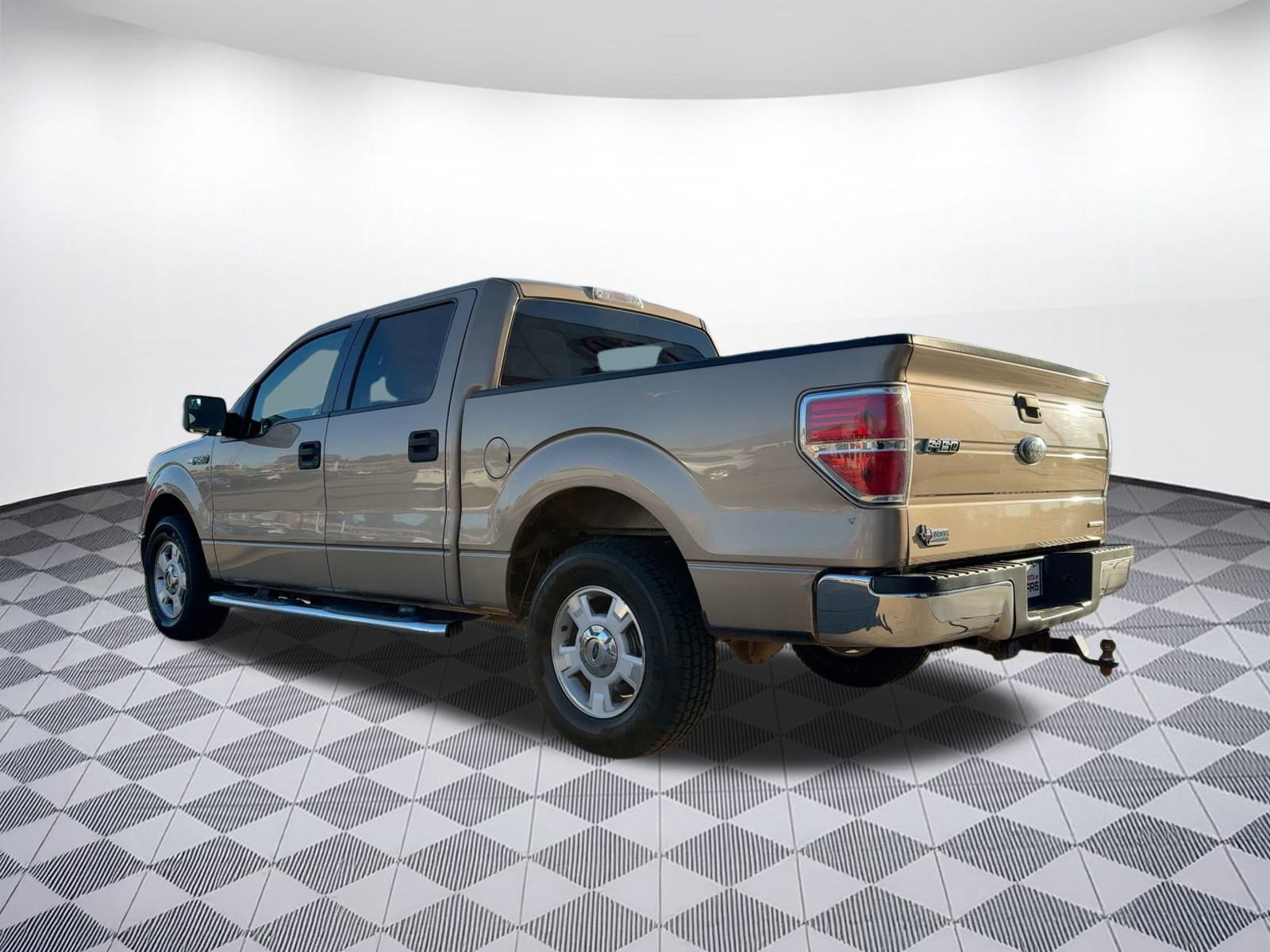 2014 Ford F-150 XLT photo 3
