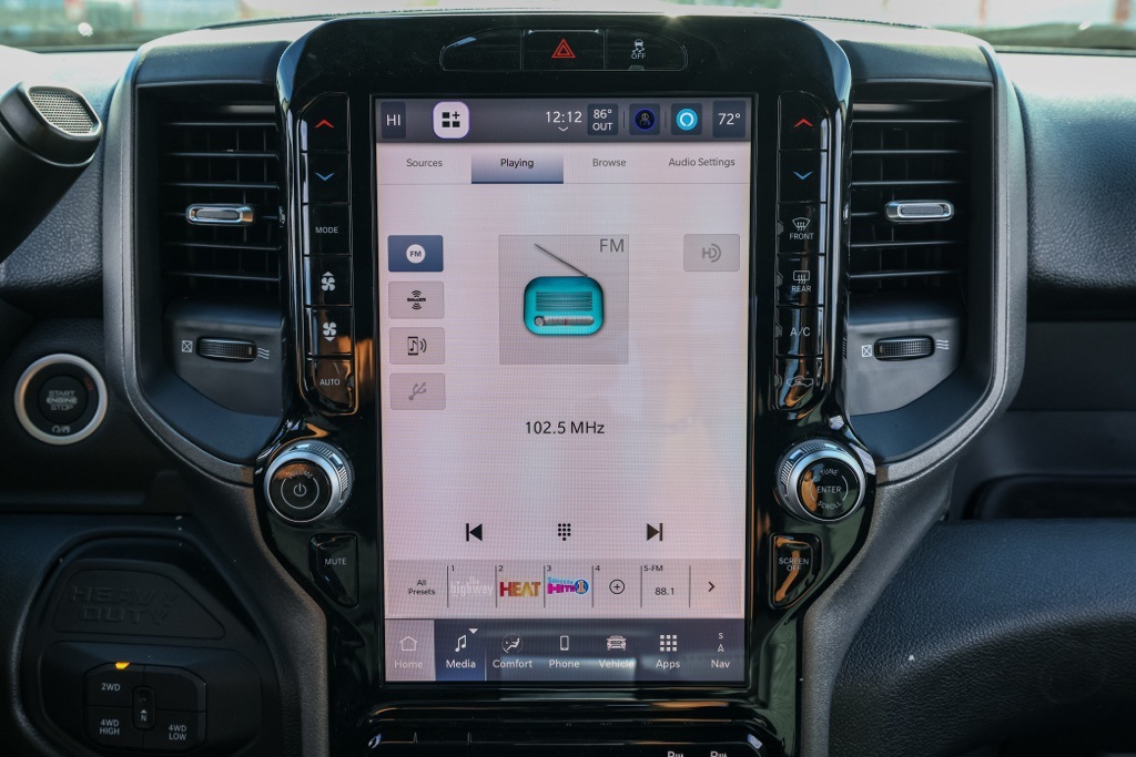 New 2026 Silver-Zynith Exterior Paint RAM Tradesman image 27