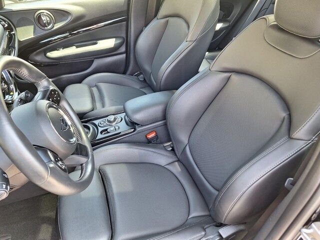 2022 Mini Clubman Base S ALL4 photo 9