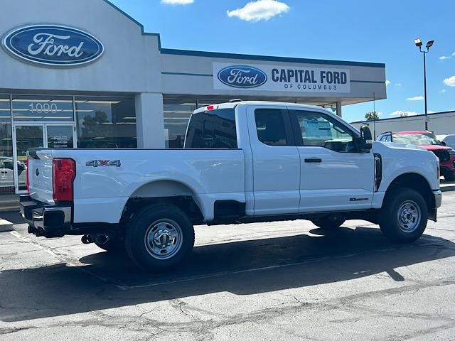 2026 Ford F-250 XL photo 4